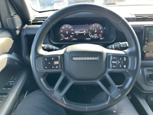 Used 2023 Land Rover Defender 110 X AWD/4WD image 6