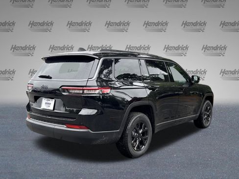 New 2026 Jeep Grand Cherokee L 4WD image 8
