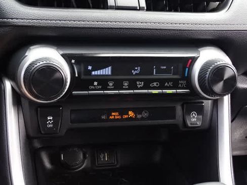 Certified 2025 Toyota RAV4 LE FWD image 30