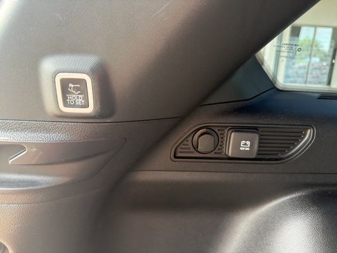 Used 2024 Jeep Grand Cherokee Limited AWD/4WD image 30