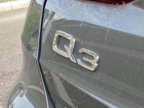 Used 2022 Audi Q3 2.0T Premium w/ Convenience Package AWD/4WD image 7