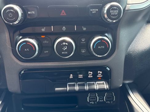 Used 2022 RAM 1500 Big Horn AWD/4WD image 23