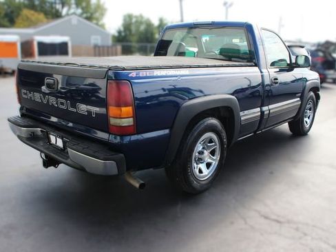 Used 2000 Chevrolet Silverado 1500 Regular Cab Short Bed w/ Exterior Appearance Pkg image 7