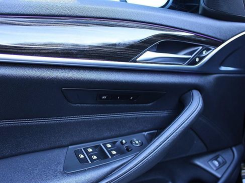Used 2018 BMW 530i RWD image 8