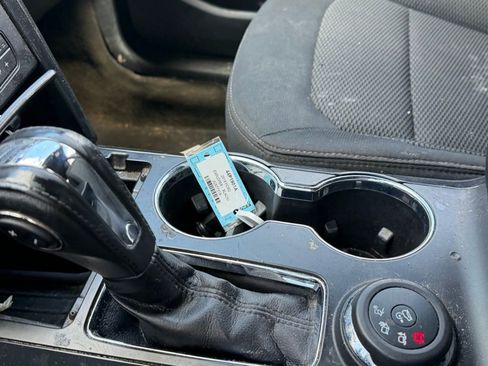 Used 2018 Ford Explorer XLT image 19