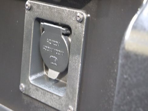 Used 2024 Toyota Tacoma TRD Sport image 58