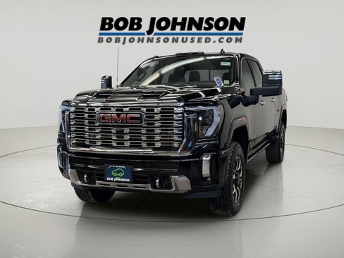 Certified 2025 GMC Sierra 3500 Denali w/ Denali Reserve Package image 10