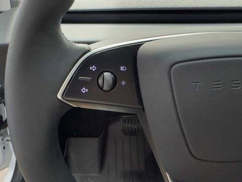 Used 2024 Tesla Model 3 Standard Range RWD image 25