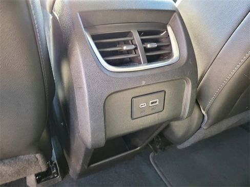 Used 2021 Chevrolet Blazer LT image 16