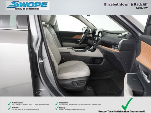 New 2026 Toyota Grand Highlander Platinum image 9