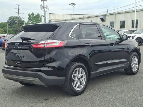 Used 2024 Ford Edge SEL w/ Convenience Package AWD/4WD image 4