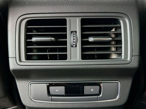 Used 2020 Audi SQ5 Premium Plus w/ Premium Plus Package image 28