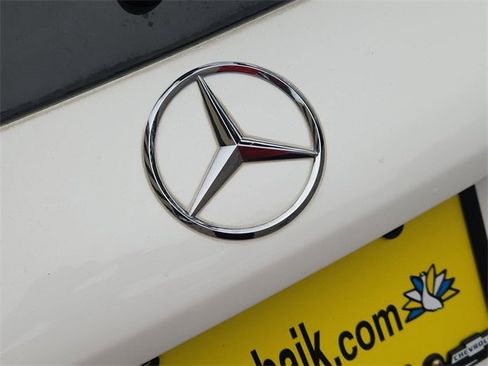 Used 2017 Mercedes-Benz GLC 300 image 30