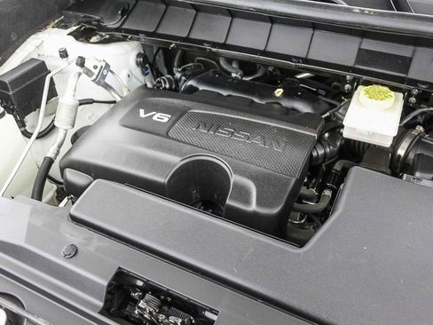 Used 2022 Nissan Pathfinder SV image 28