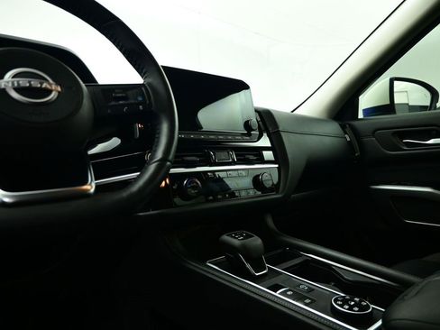 Used 2024 Nissan Pathfinder SL image 28