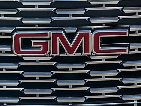Used 2018 GMC Yukon Denali w/ Denali Ultimate Package AWD/4WD image 37