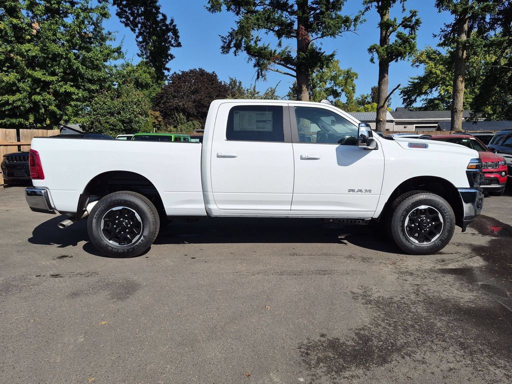 New 2026 RAM 2500 Laramie AWD/4WD image 8