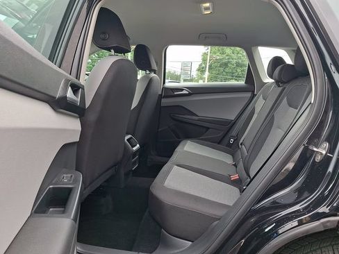 Used 2023 Volkswagen Taos S w/ Driver Assistance Package AWD/4WD image 10