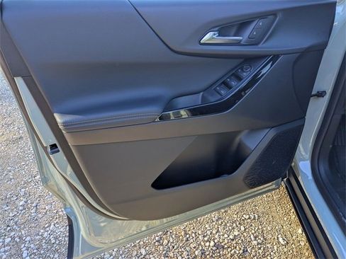 New 2026 Chevrolet Equinox LT image 8