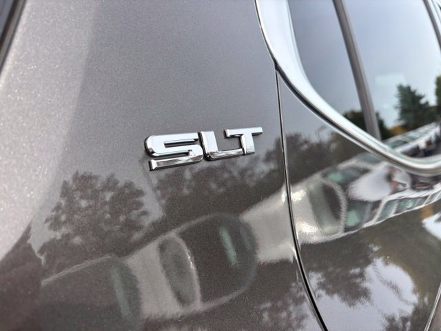 Used 2019 GMC Acadia SLT AWD/4WD image 17