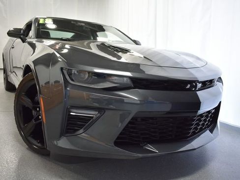 Certified 2018 Chevrolet Camaro SS RWD image 3
