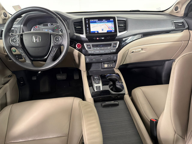 Used 2018 Honda Pilot Touring image 25