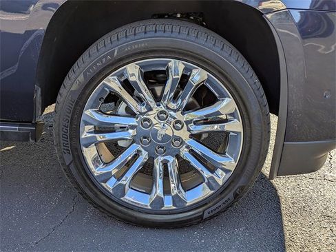 Used 2019 Cadillac Escalade Premium Luxury w/ LPO, Radiant Package image 11