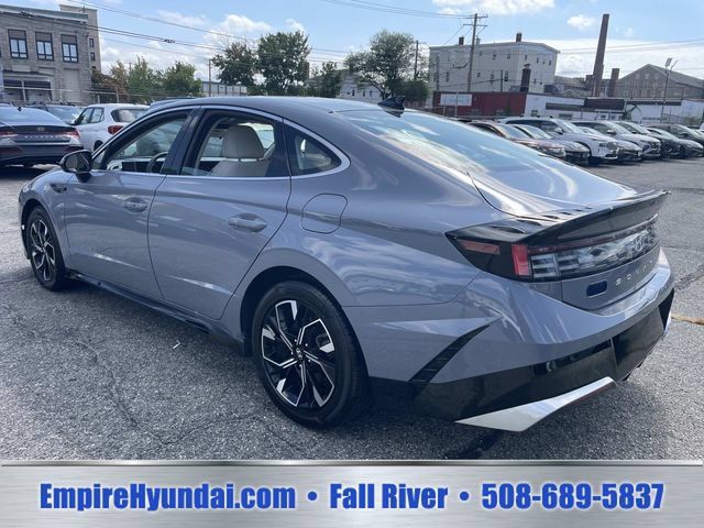 Used 2025 Hyundai Sonata SEL FWD image 7