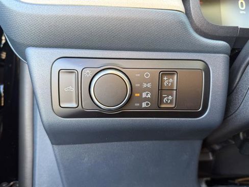 New 2025 Ford Maverick Lariat image 11