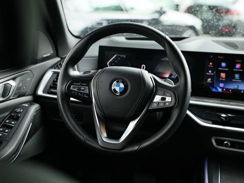 Used 2025 BMW X5 sDrive40i w/ Climate Comfort Package RWD image 29