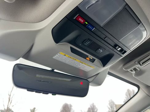 Used 2023 Subaru Crosstrek 2.0i Premium w/ Special Edition image 29