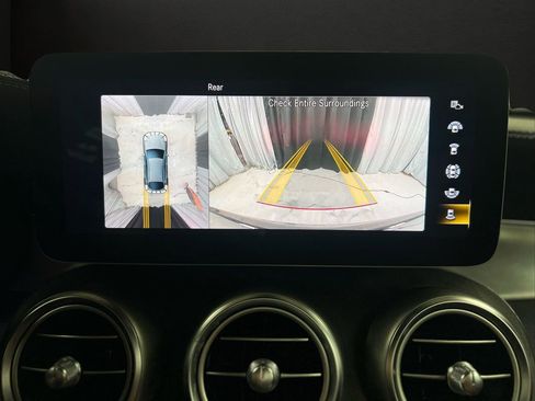 Used 2020 Mercedes-Benz GLC 300 4MATIC Coupe image 31