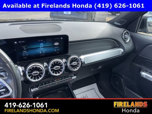 Used 2021 Mercedes-Benz GLB 250 4MATIC image 20