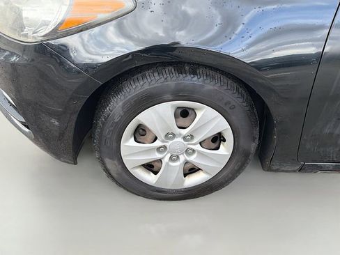 Used 2015 Kia Forte LX image 22