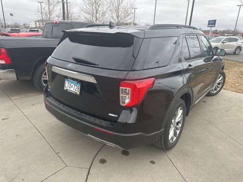 Used 2020 Ford Explorer XLT w/ Equipment Group 202A image 13