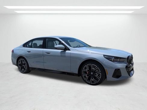 New 2027 BMW 530i w/ M Sport Package RWD image 2