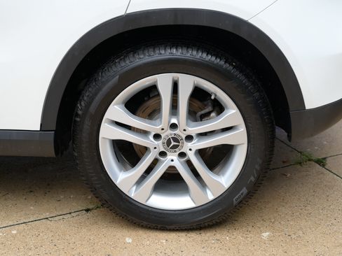 Used 2019 Mercedes-Benz GLA 250 4MATIC image 10