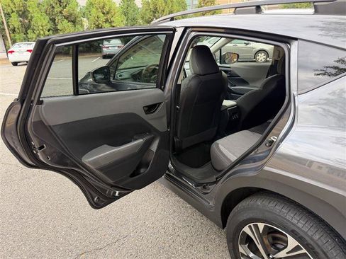 Used 2024 Subaru Crosstrek 2.0i Premium AWD/4WD image 25