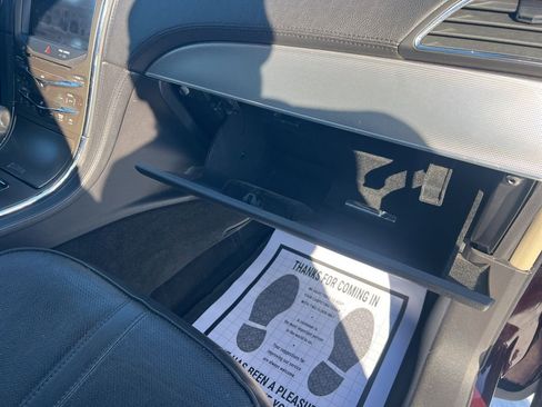 Used 2011 Lincoln MKX AWD w/ 102A Rapid Spec Order Code image 25