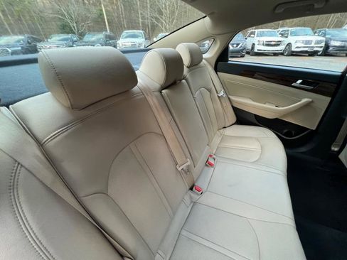 Used 2017 Hyundai Sonata Limited image 18