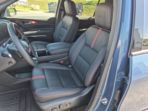 Used 2026 Chevrolet Traverse RS w/ LPO, Floor Liner Package AWD/4WD image 20