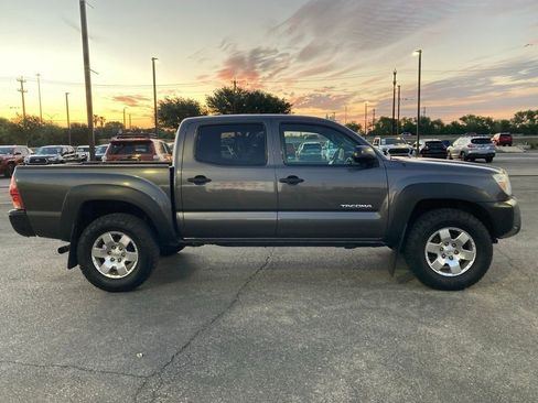 Used 2013 Toyota Tacoma PreRunner w/ Convenience Pkg image 4