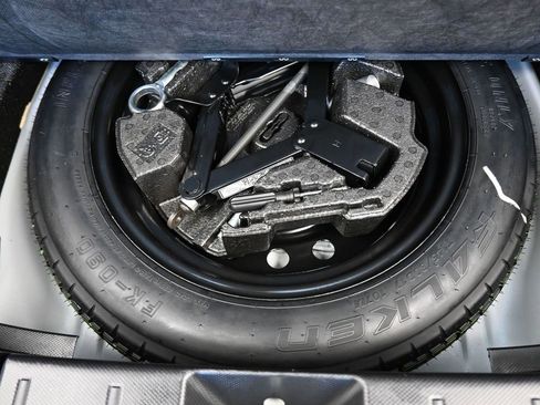 Used 2023 Subaru Crosstrek 2.0i Premium image 44