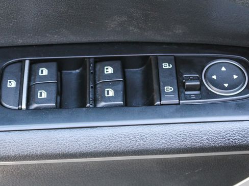 Used 2023 Kia Soul LX w/ Option Group 015 FWD image 19