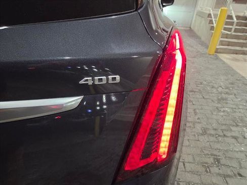 Used 2023 Cadillac XT5 Premium Luxury image 11