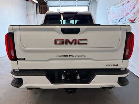 Used 2023 GMC Sierra 1500 AT4 w/ AT4 Premium Package AWD/4WD image 6
