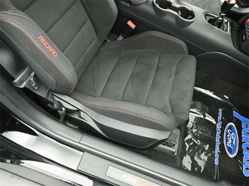 Used 2017 Ford Mustang Shelby GT350R w/ GT350R Equipment Group 920A image 25