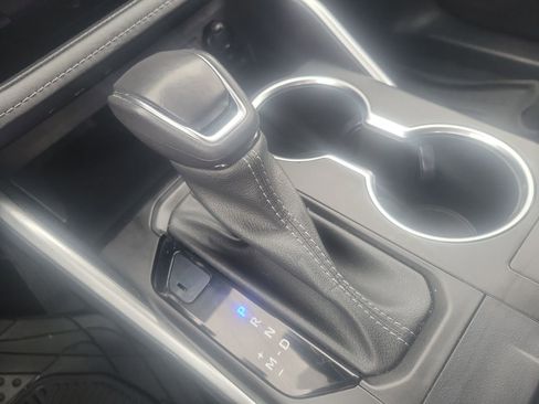 Used 2023 Toyota Highlander XLE image 29