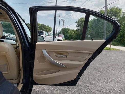 Used 2012 BMW 328i Sedan RWD image 10