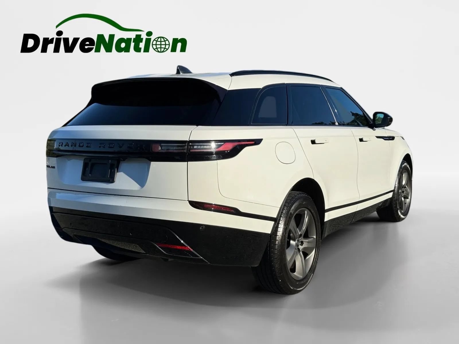Used 2025 Land Rover Range Rover Velar Dynamic SE AWD/4WD image 5